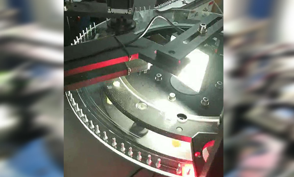 螺絲篩選機(jī)1 螺絲篩選機(jī)1